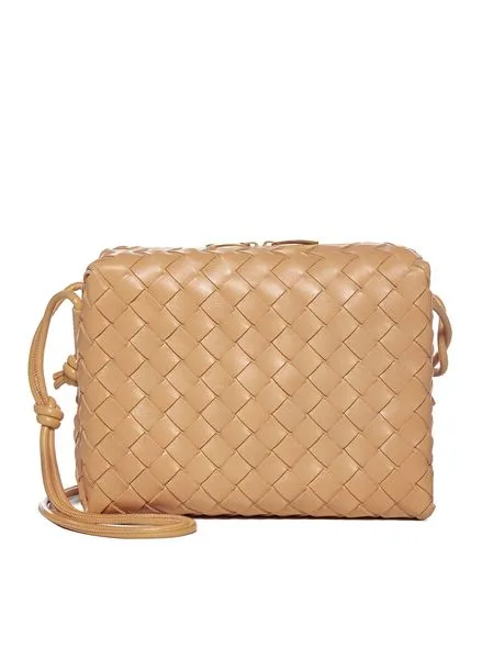 BOTTEGA VENETA Luxurious Skin Crossbody Bag for Fashionable Women - FW23 Collection