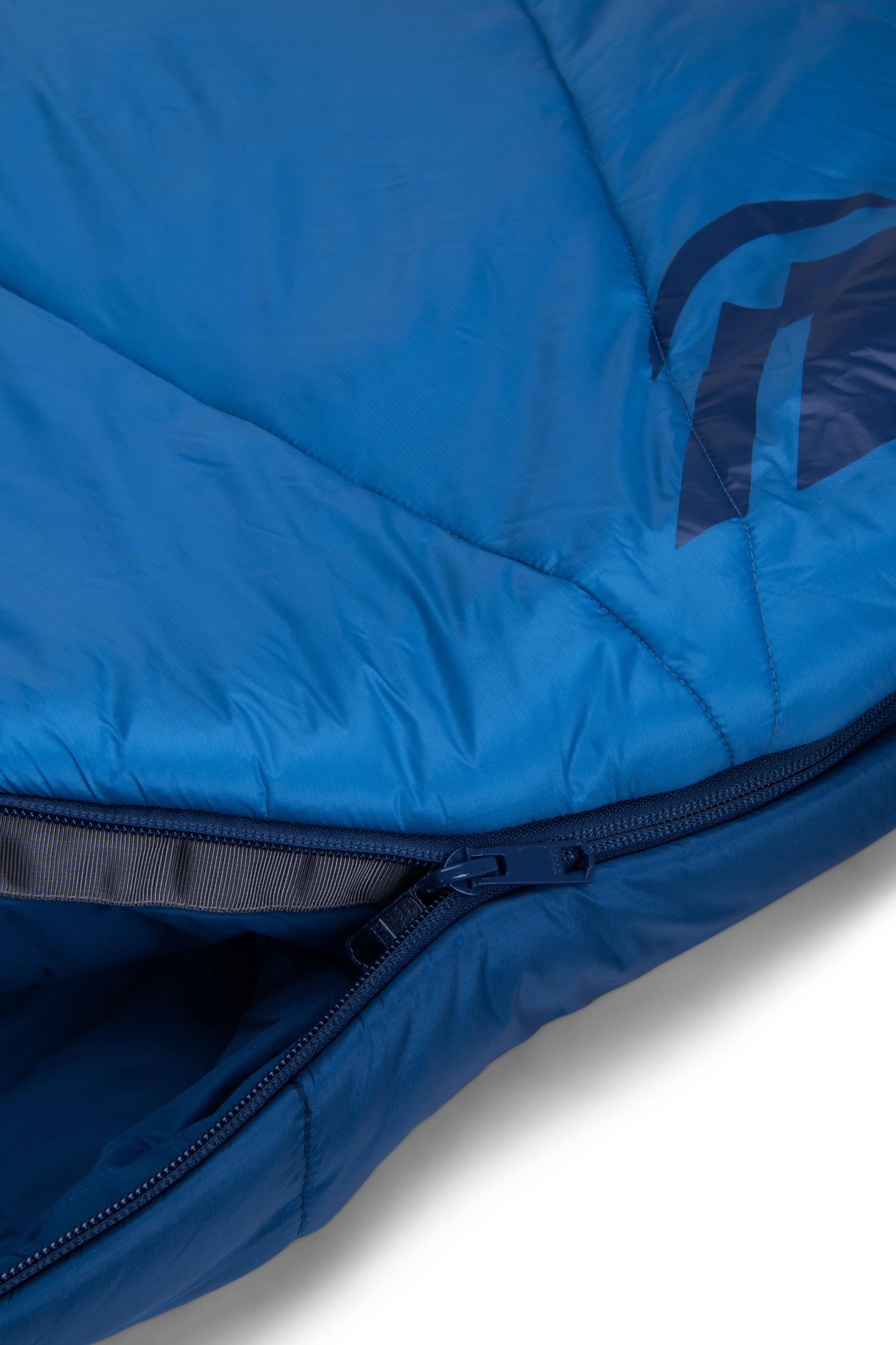 Macpac Women's Aspire 360 Synthetic Sleeping Bag (-3°C)