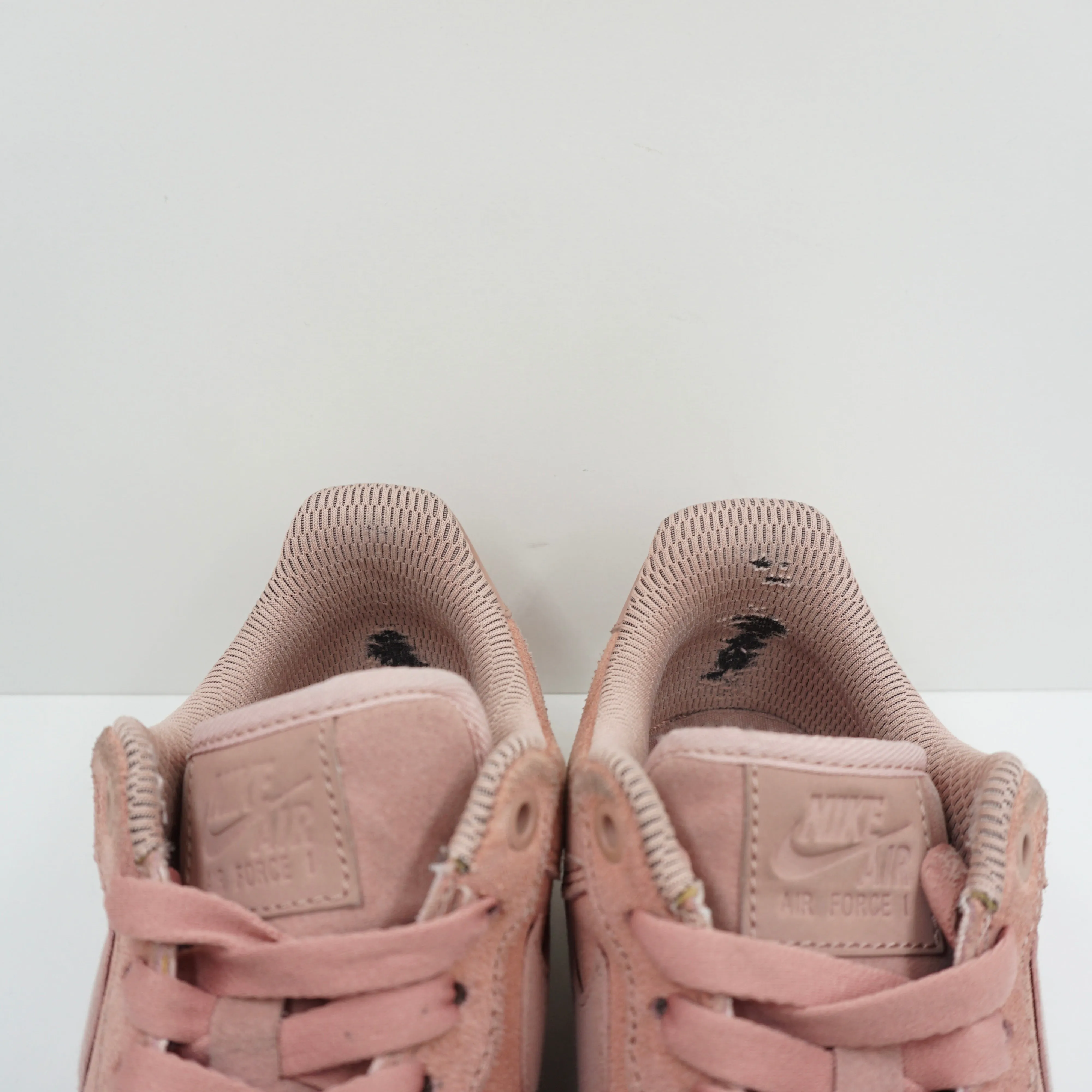 Nike Air Force 1 Low Particle Pink Gum (W)