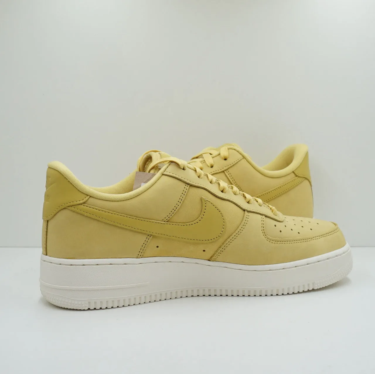 Nike Air Force 1 Low Premium Saturn Gold (W)