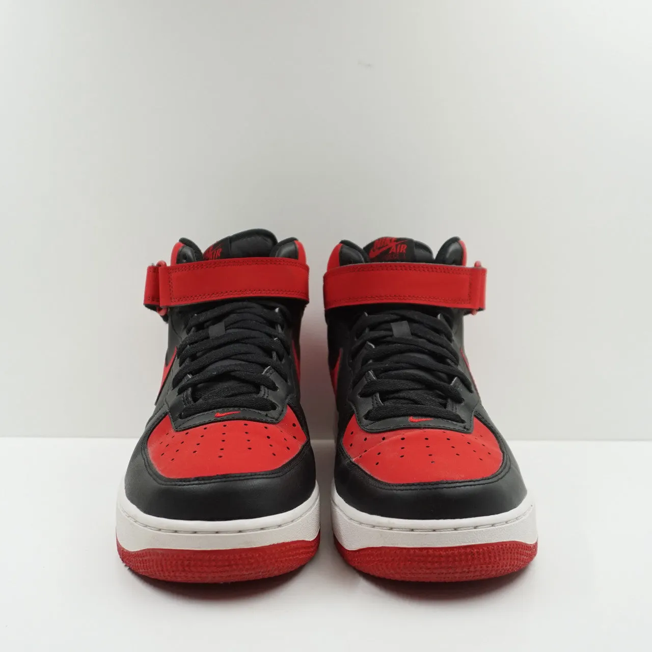 Nike Air Force 1 Mid Bred