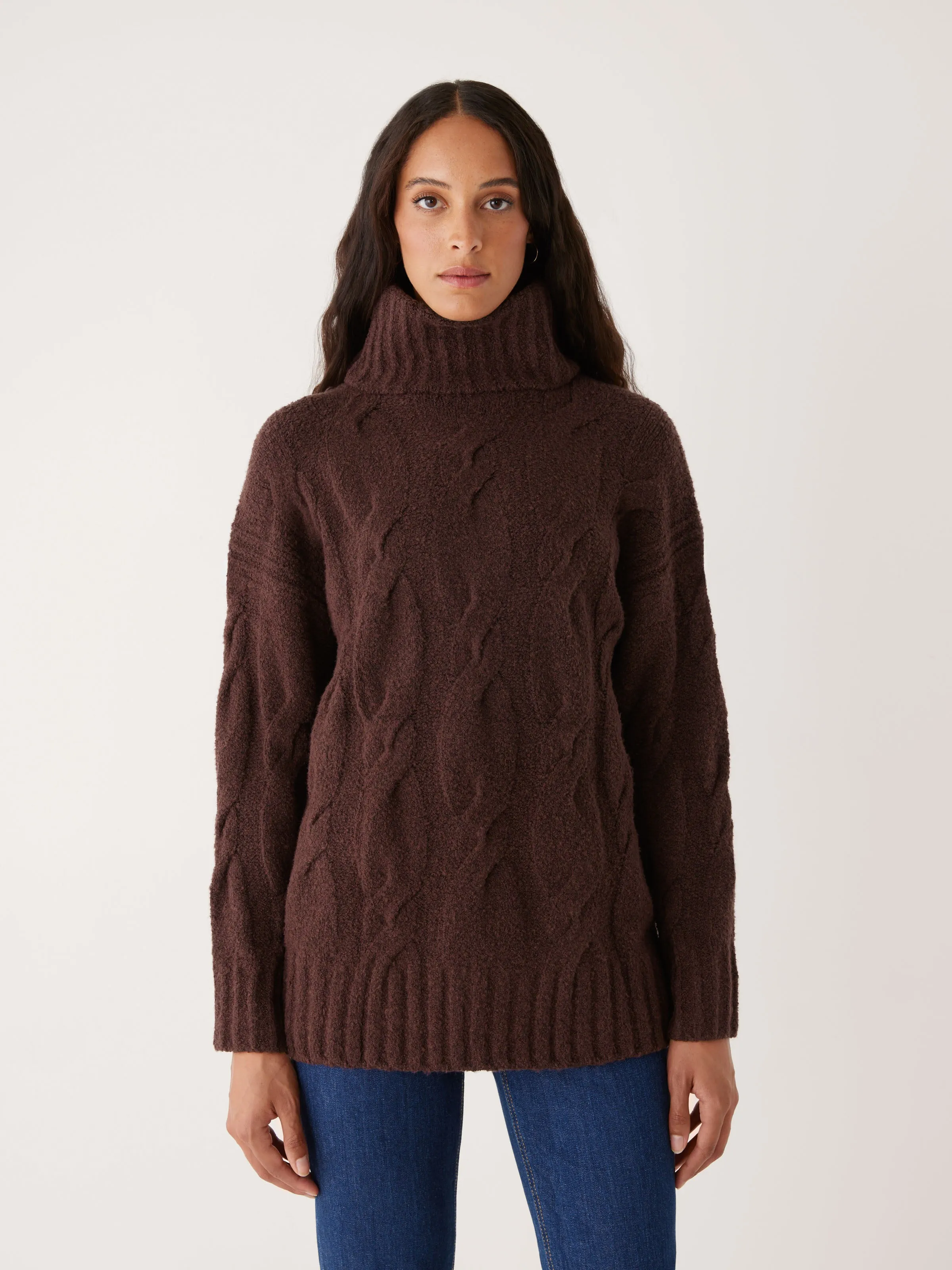 The Comfort Turtleneck Sweater in Burgundy