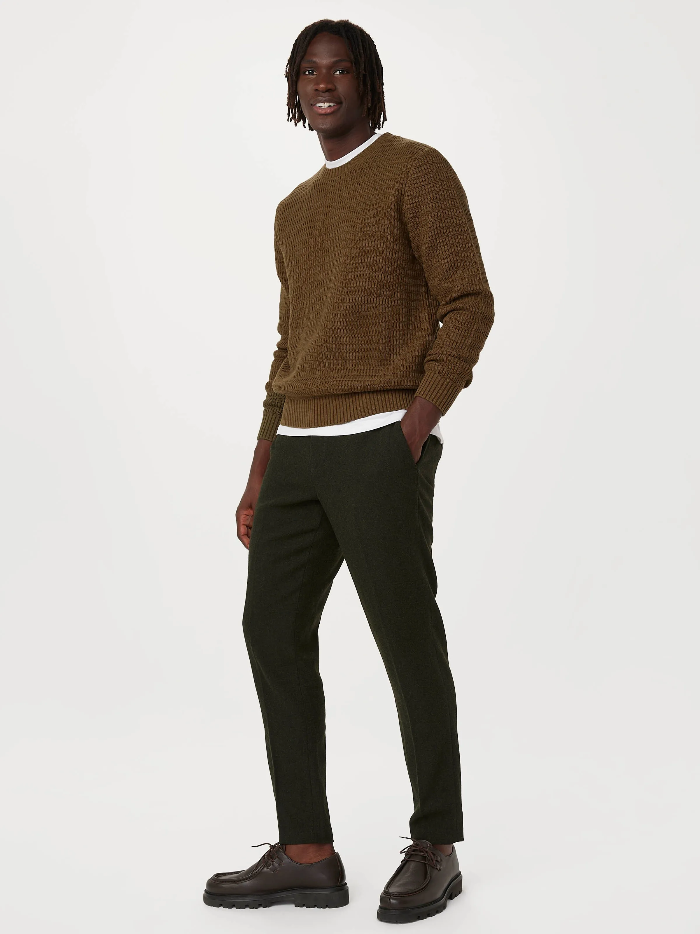 The Ribbed Crewneck Sweater in Tuscany Green