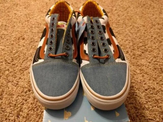 Vans Old Skool x Toy Story Woody Cowboy Denim Disney Cow...